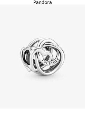 Pandora Family Always Encircled Heart Charm